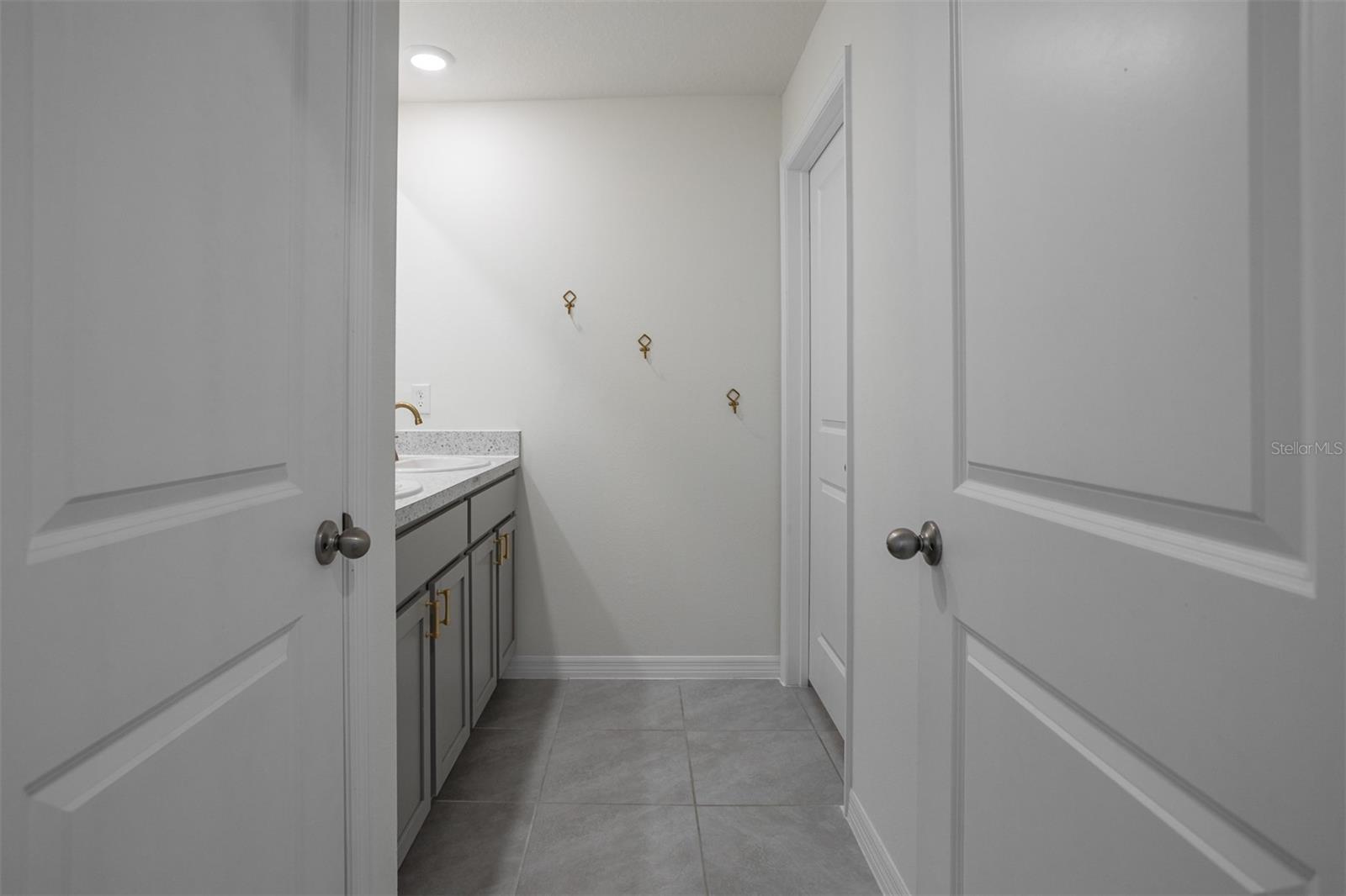SUWANNEE LAKESIDE PH 1 - Residential