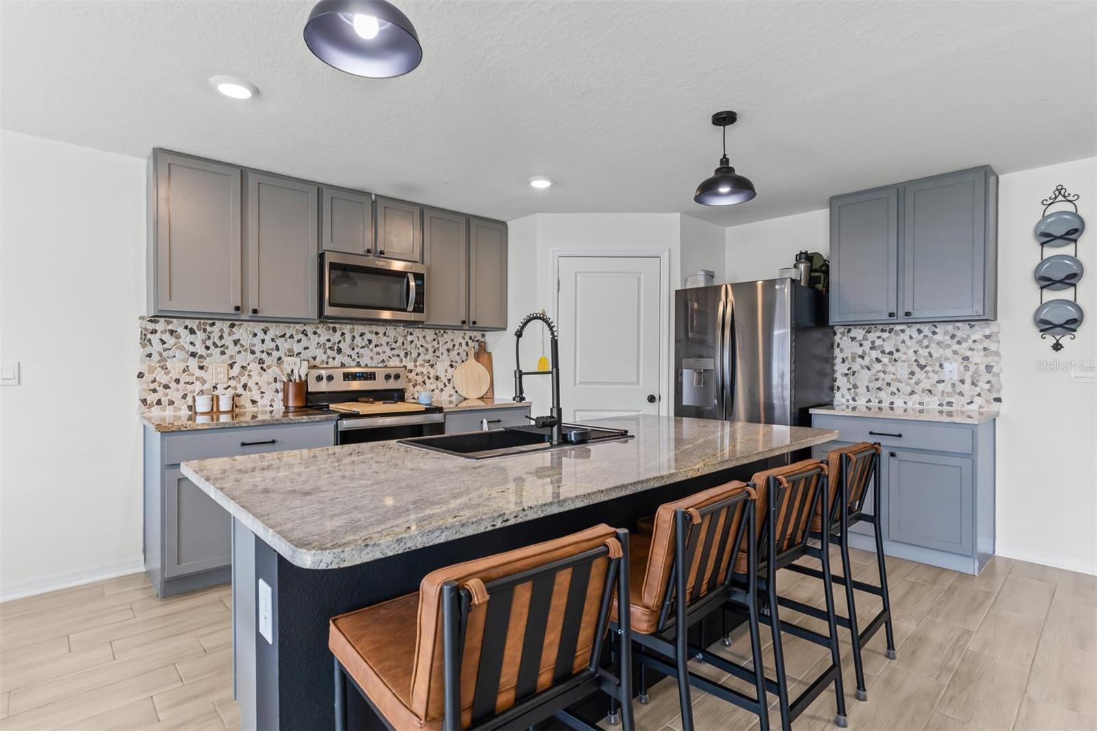 SUWANNEE LAKESIDE PH 1 - Residential