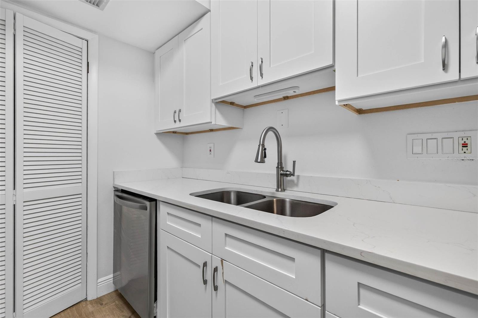 PEBBLE CREEK CONDOMINIUM VILLAGE - Residential