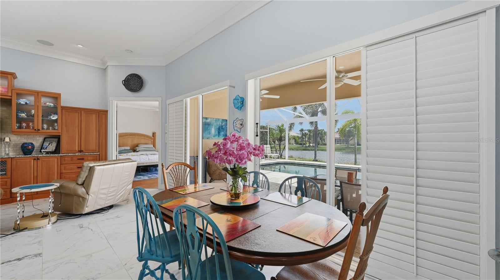 VILLAGEWALK - Residential