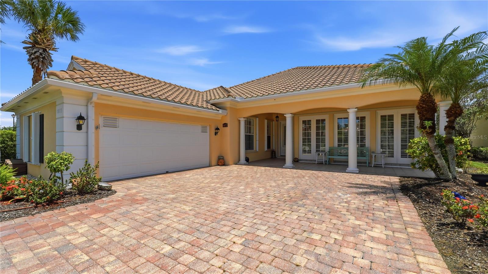 VILLAGEWALK - Residential