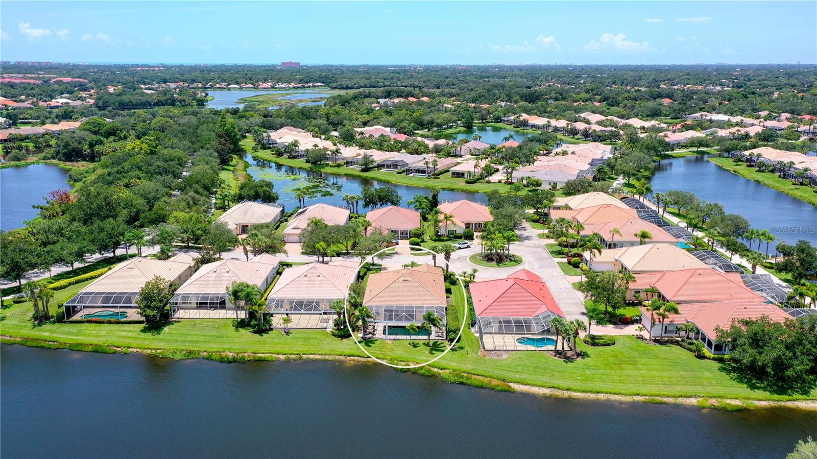 VILLAGEWALK - Residential