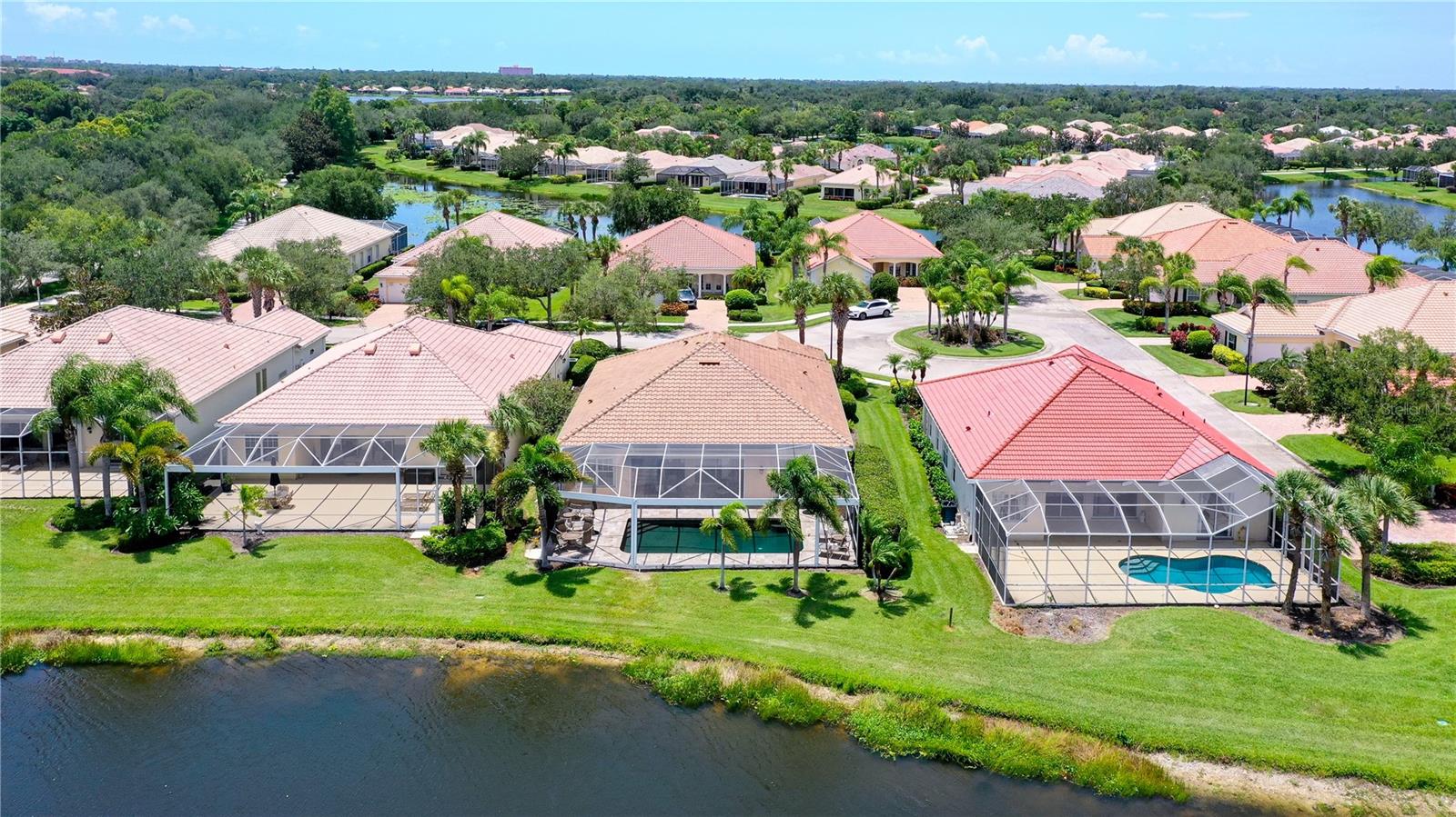 VILLAGEWALK - Residential