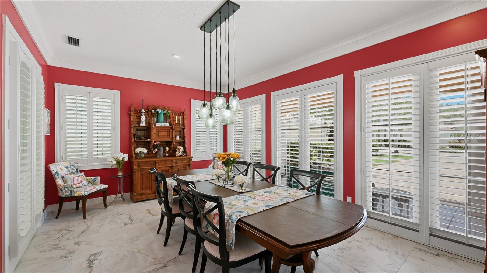 VILLAGEWALK - Residential