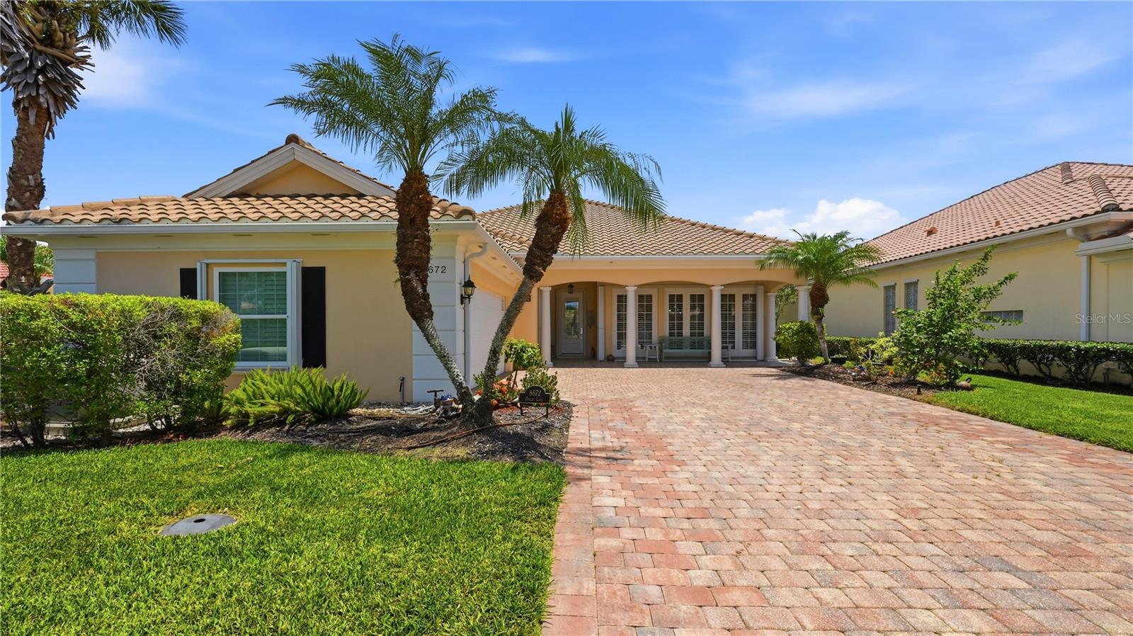 VILLAGEWALK - Residential