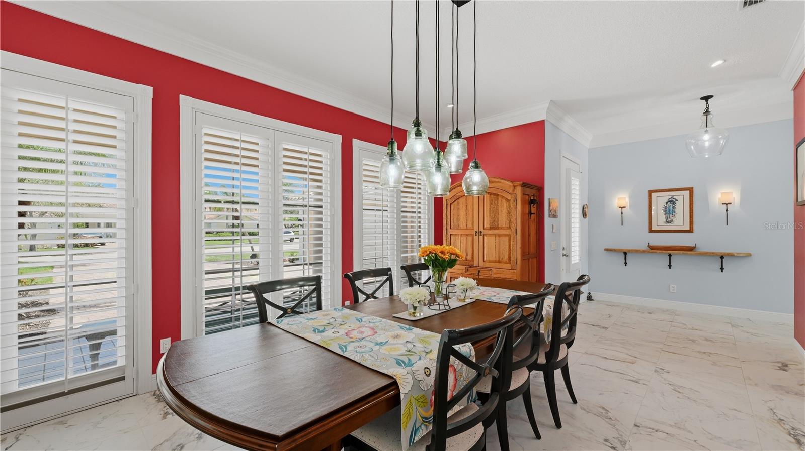 VILLAGEWALK - Residential