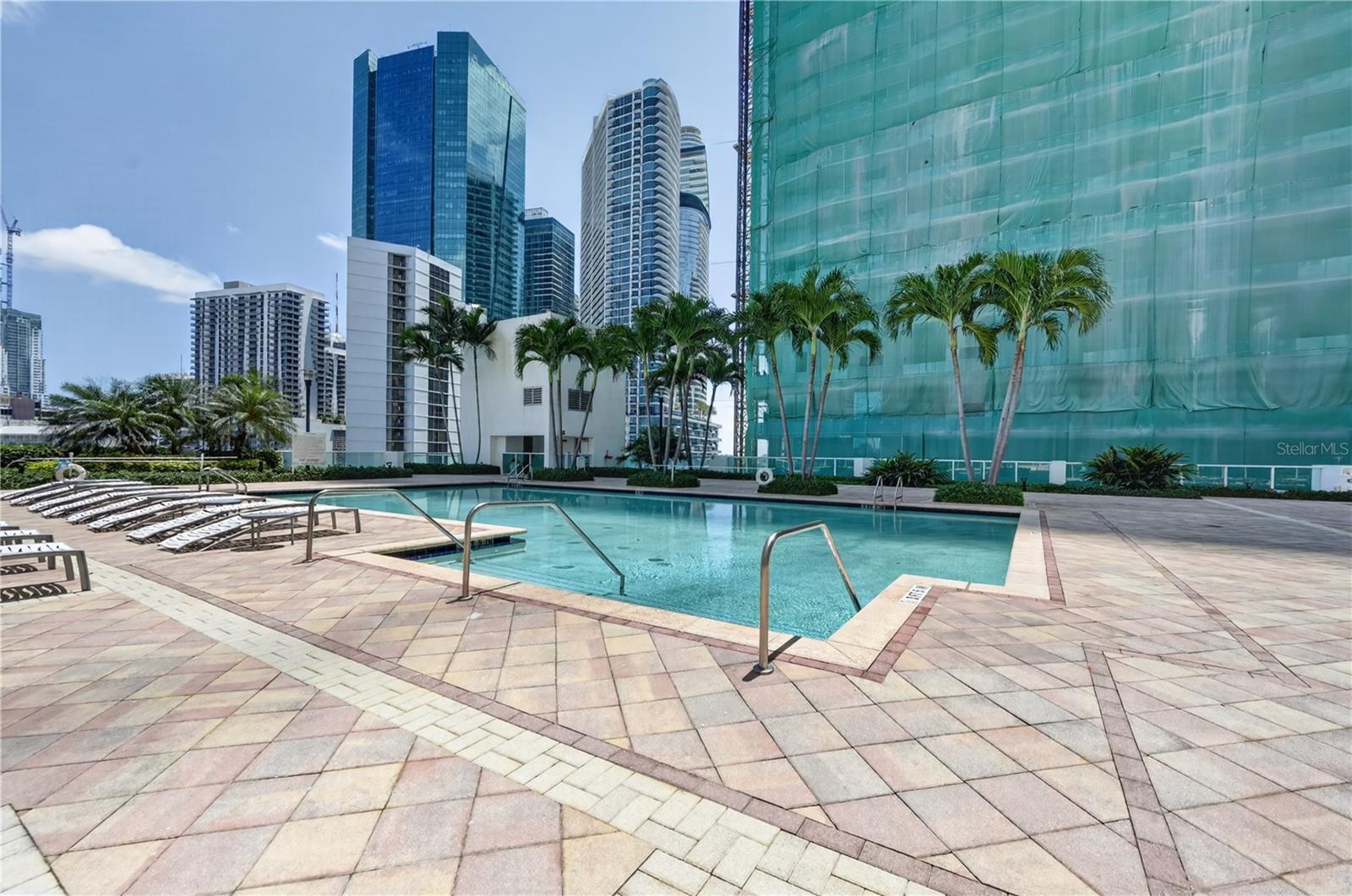 BRICKELL ON THE RIVER N TWR CONDO - Residential