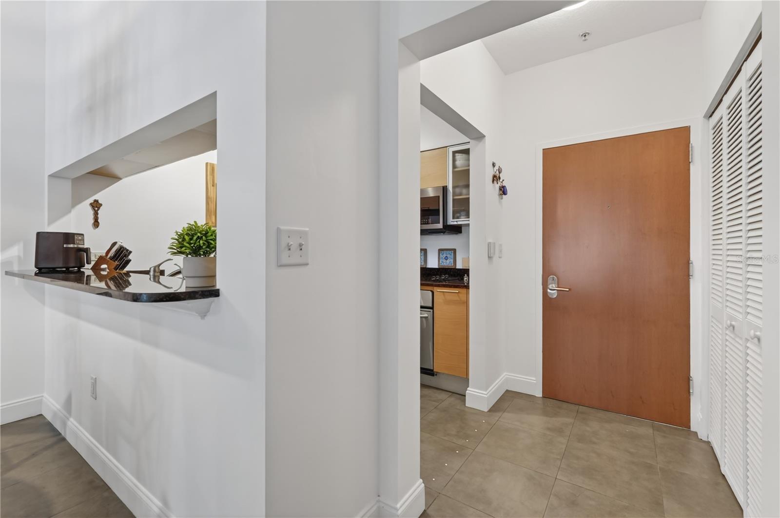 BRICKELL ON THE RIVER N TWR CONDO - Residential