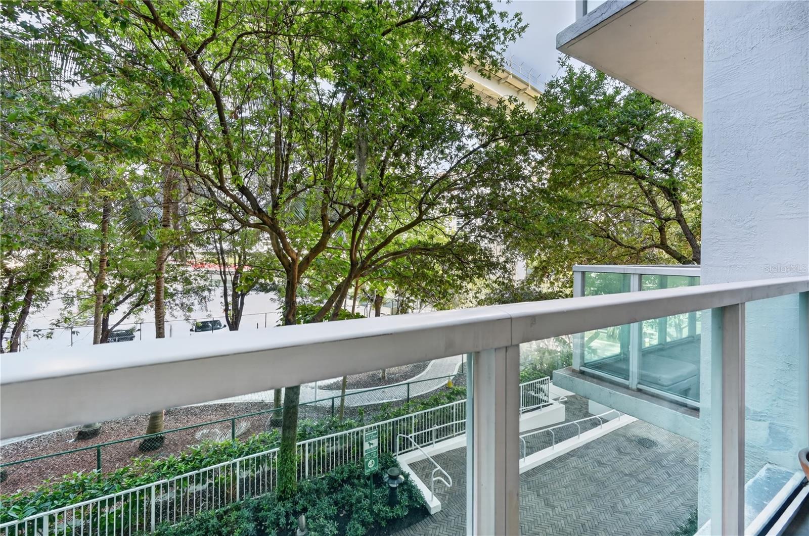 BRICKELL ON THE RIVER N TWR CONDO - Residential