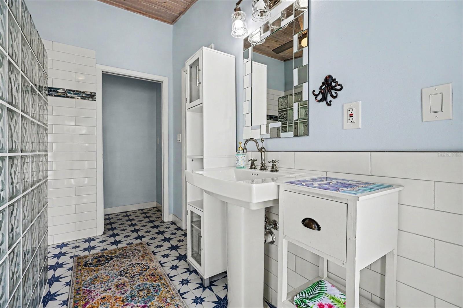 CAPE CANAVERAL BEACH GARDENS UNIT 02 - Residential