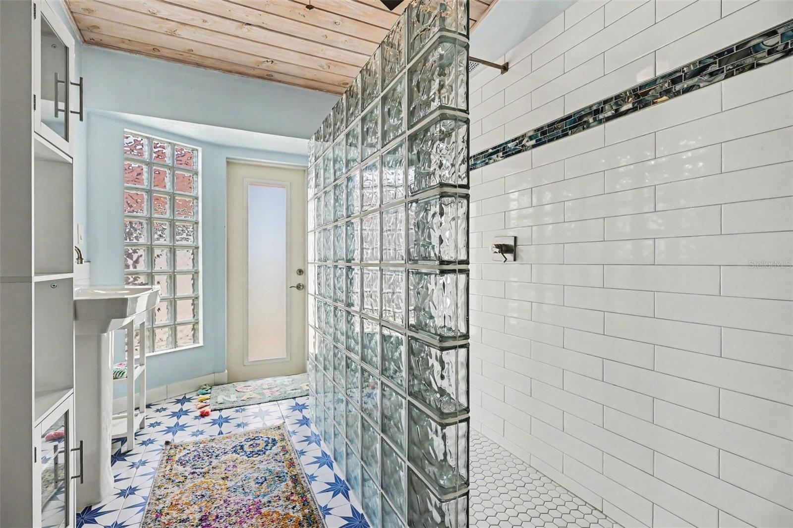 CAPE CANAVERAL BEACH GARDENS UNIT 02 - Residential