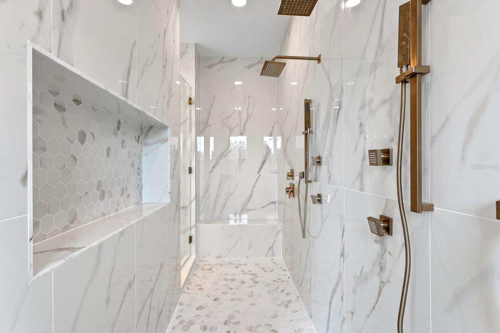 MADSEN ISLES - Residential