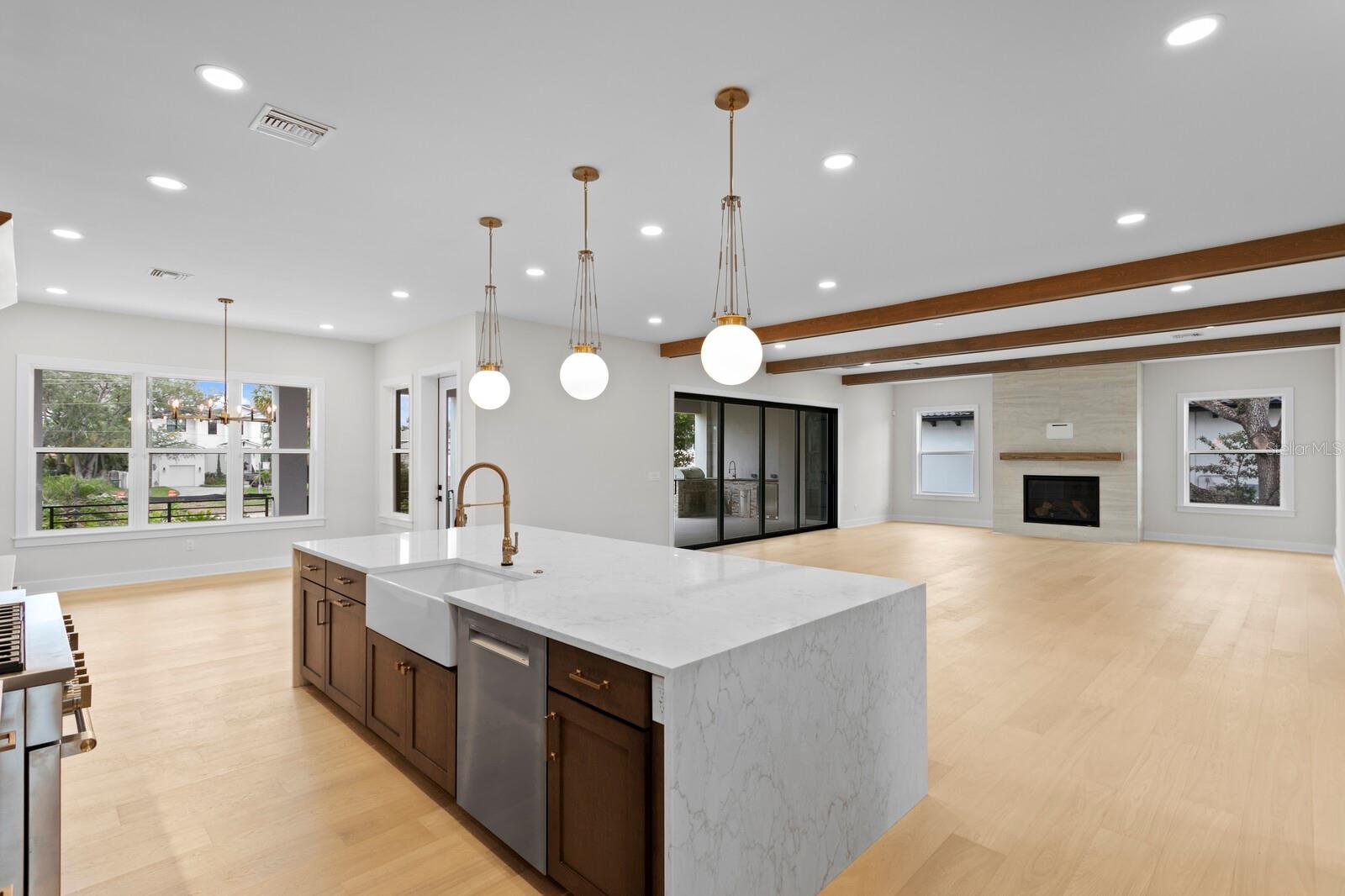 MADSEN ISLES - Residential
