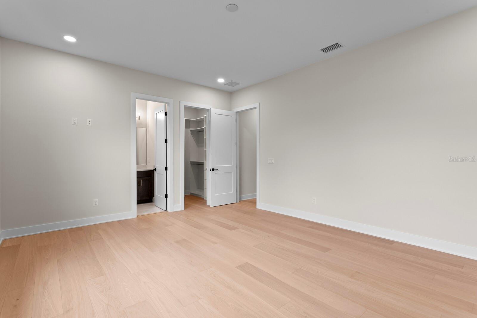 MADSEN ISLES - Residential