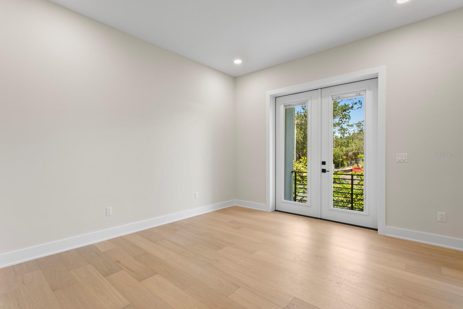 MADSEN ISLES - Residential