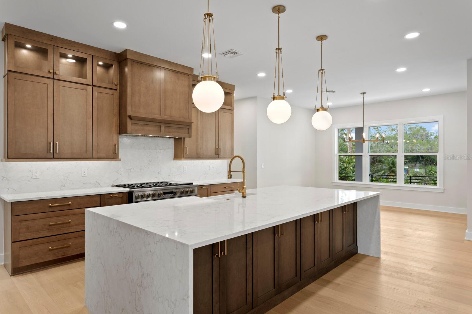MADSEN ISLES - Residential