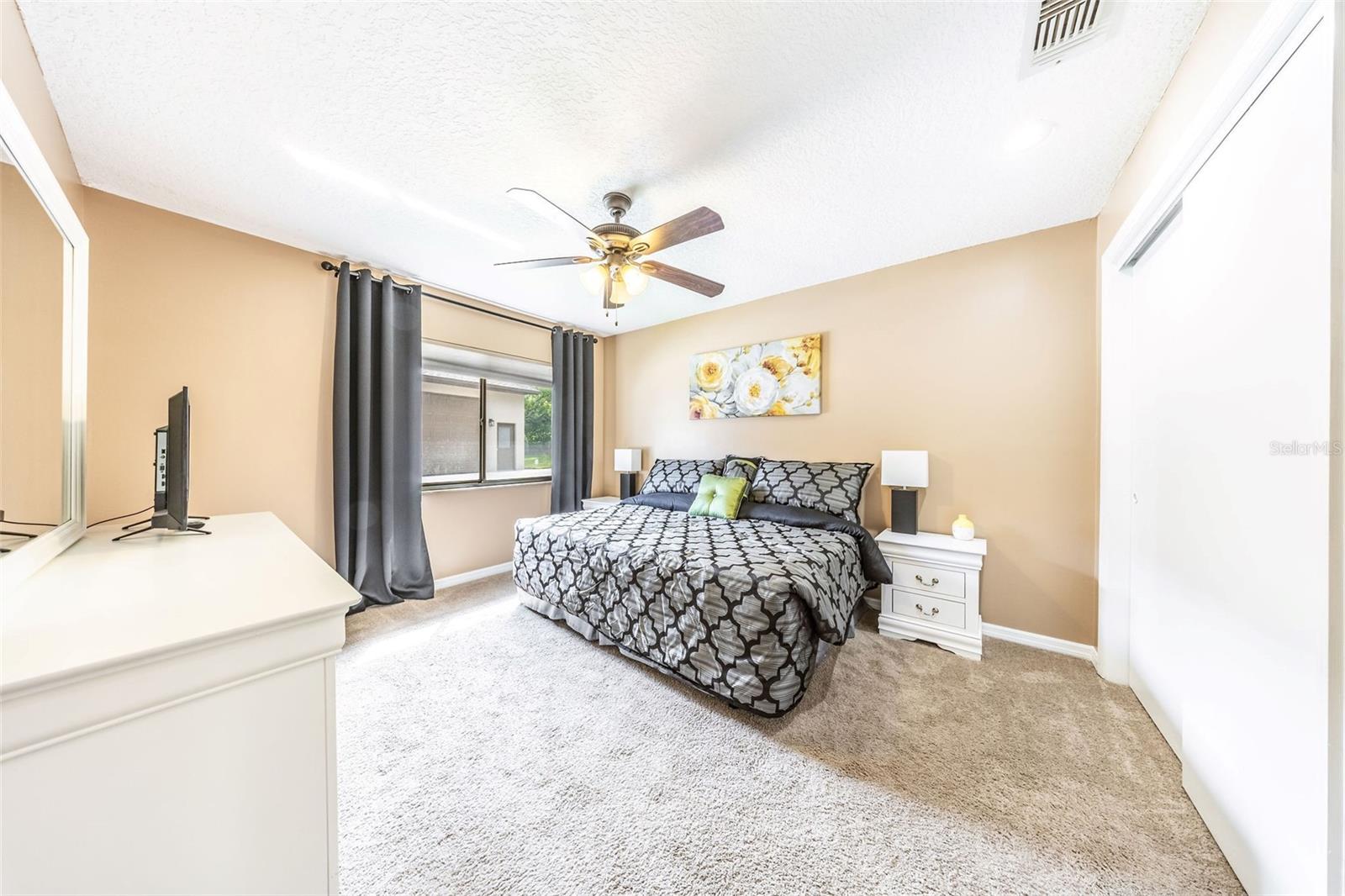 MANDARIN SEC 7 - Residential