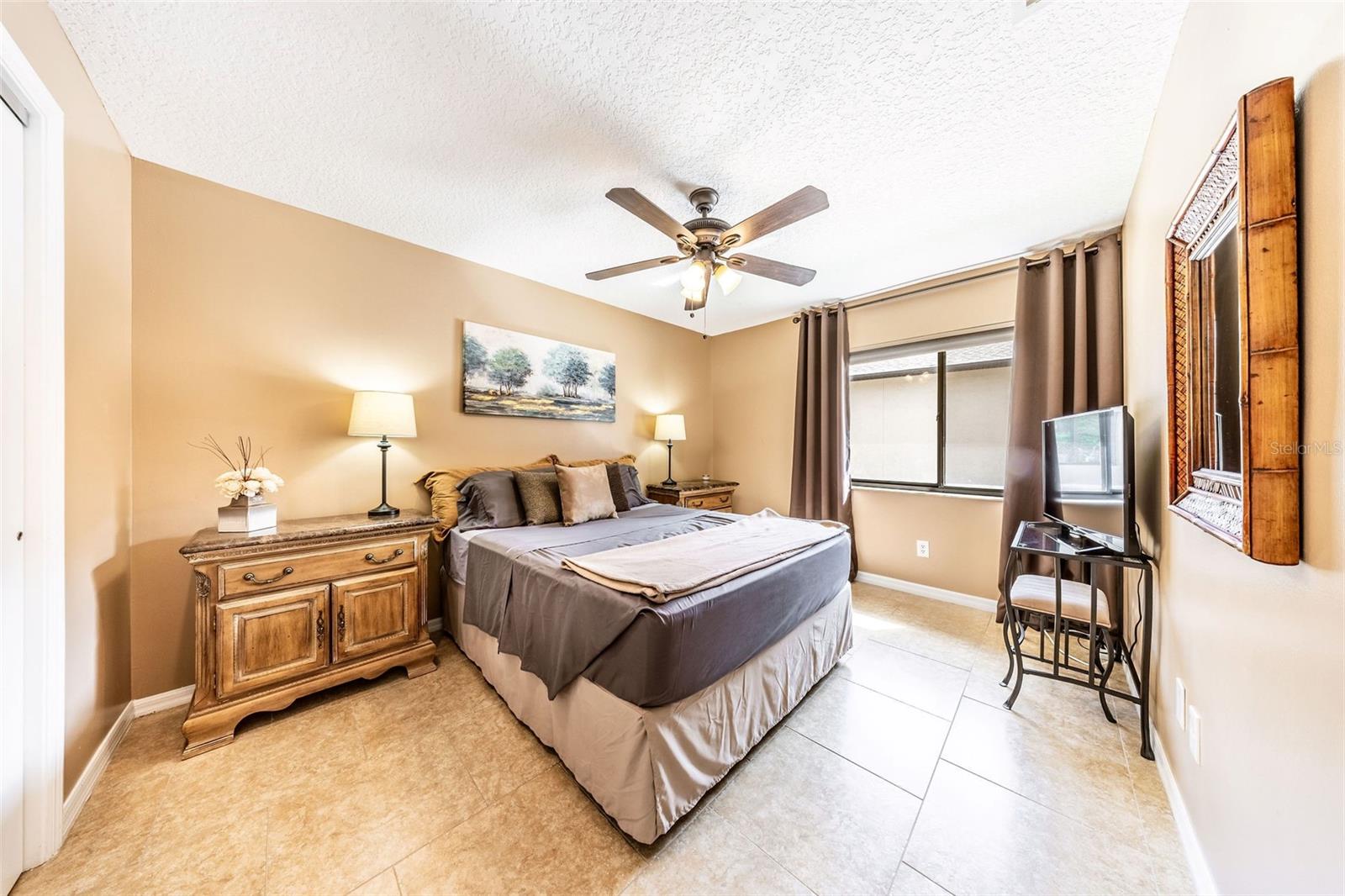 MANDARIN SEC 7 - Residential