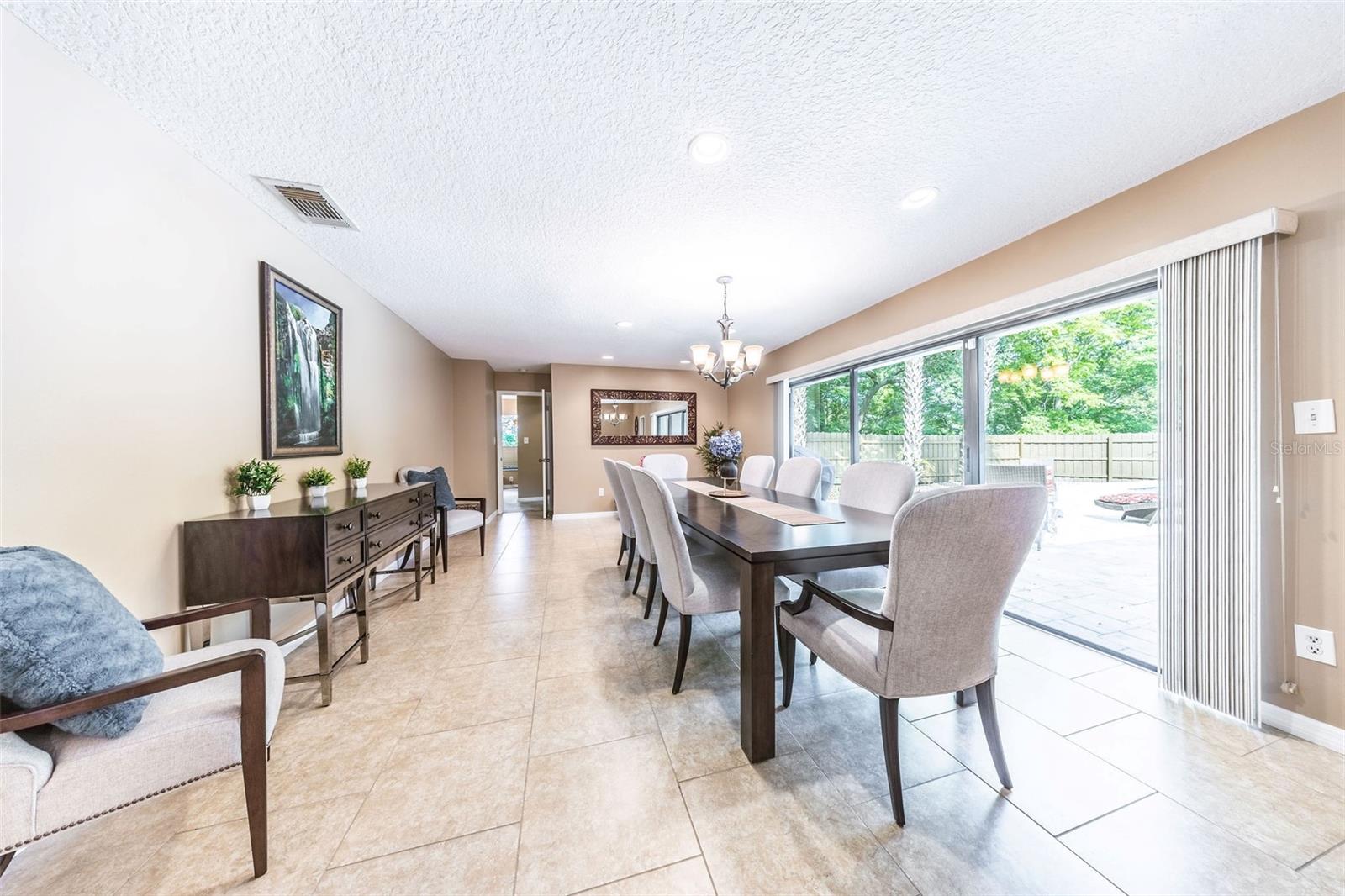 MANDARIN SEC 7 - Residential