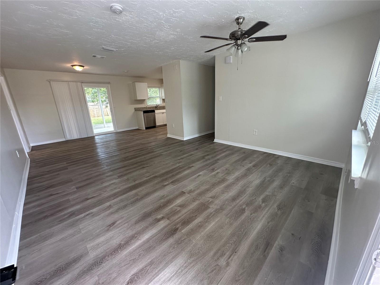 MALIBU GROVES EIGHTH ADD - Residential Lease