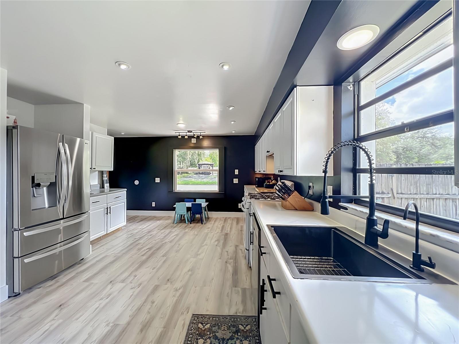 SUNLAND ESTATES - Residential