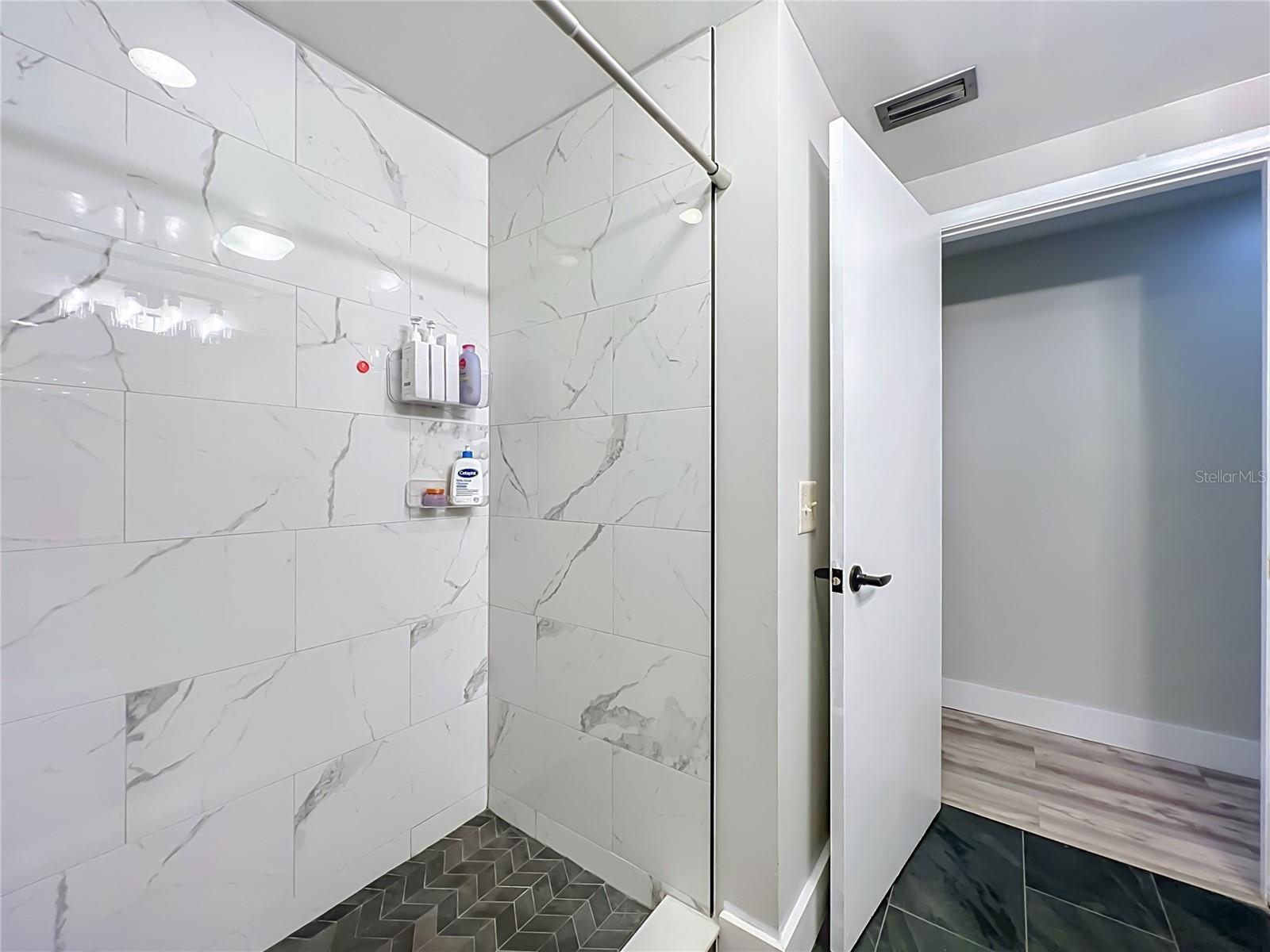 SUNLAND ESTATES - Residential