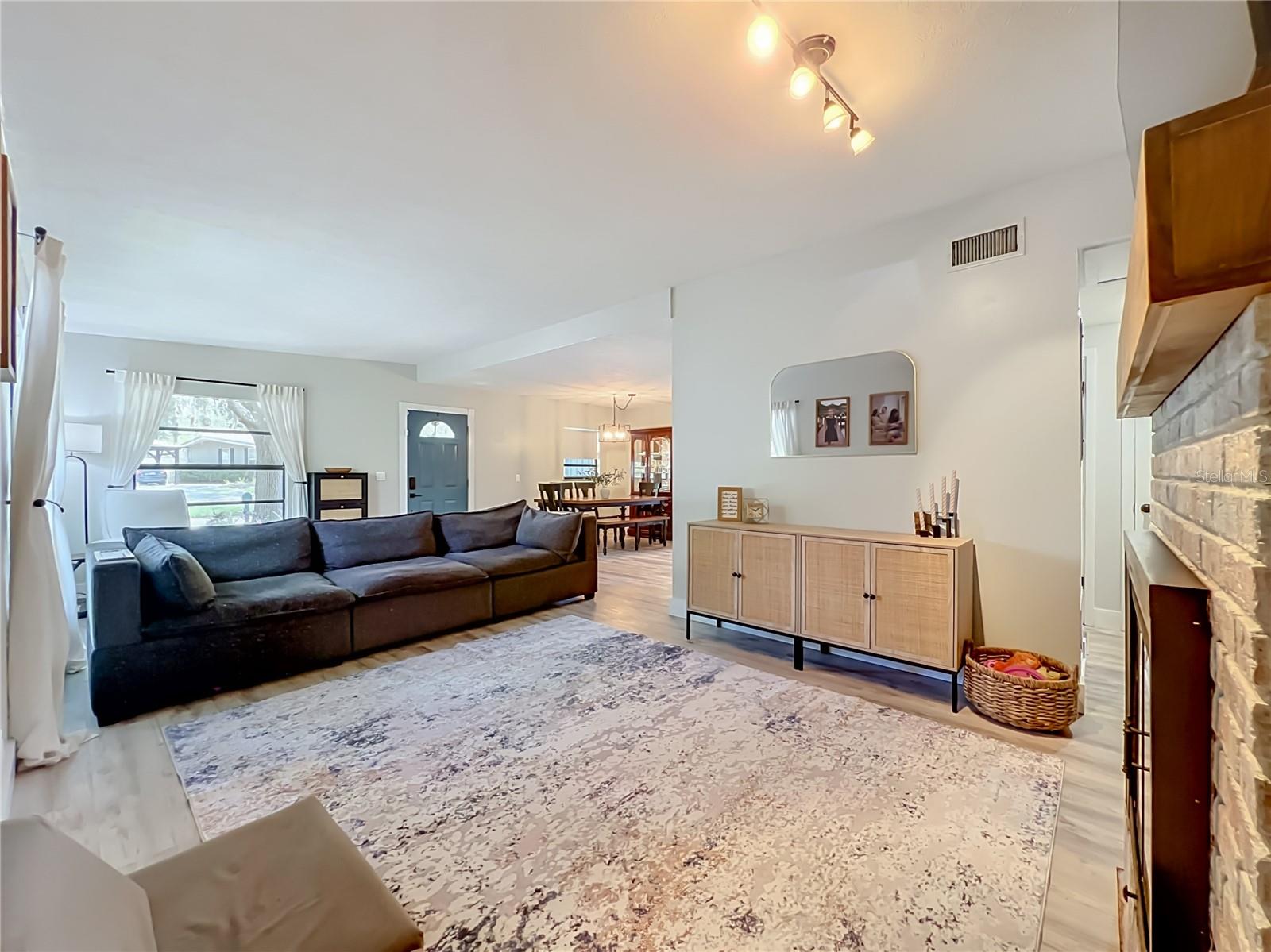 SUNLAND ESTATES - Residential