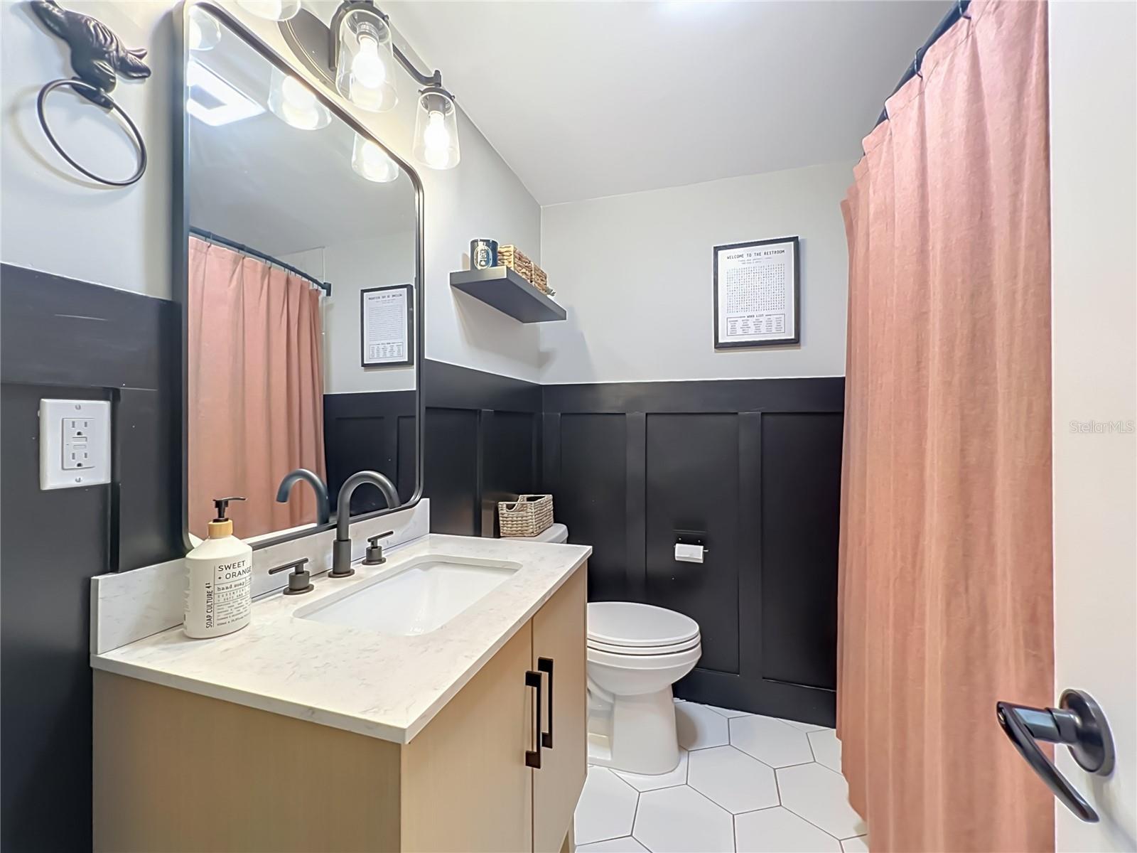 SUNLAND ESTATES - Residential
