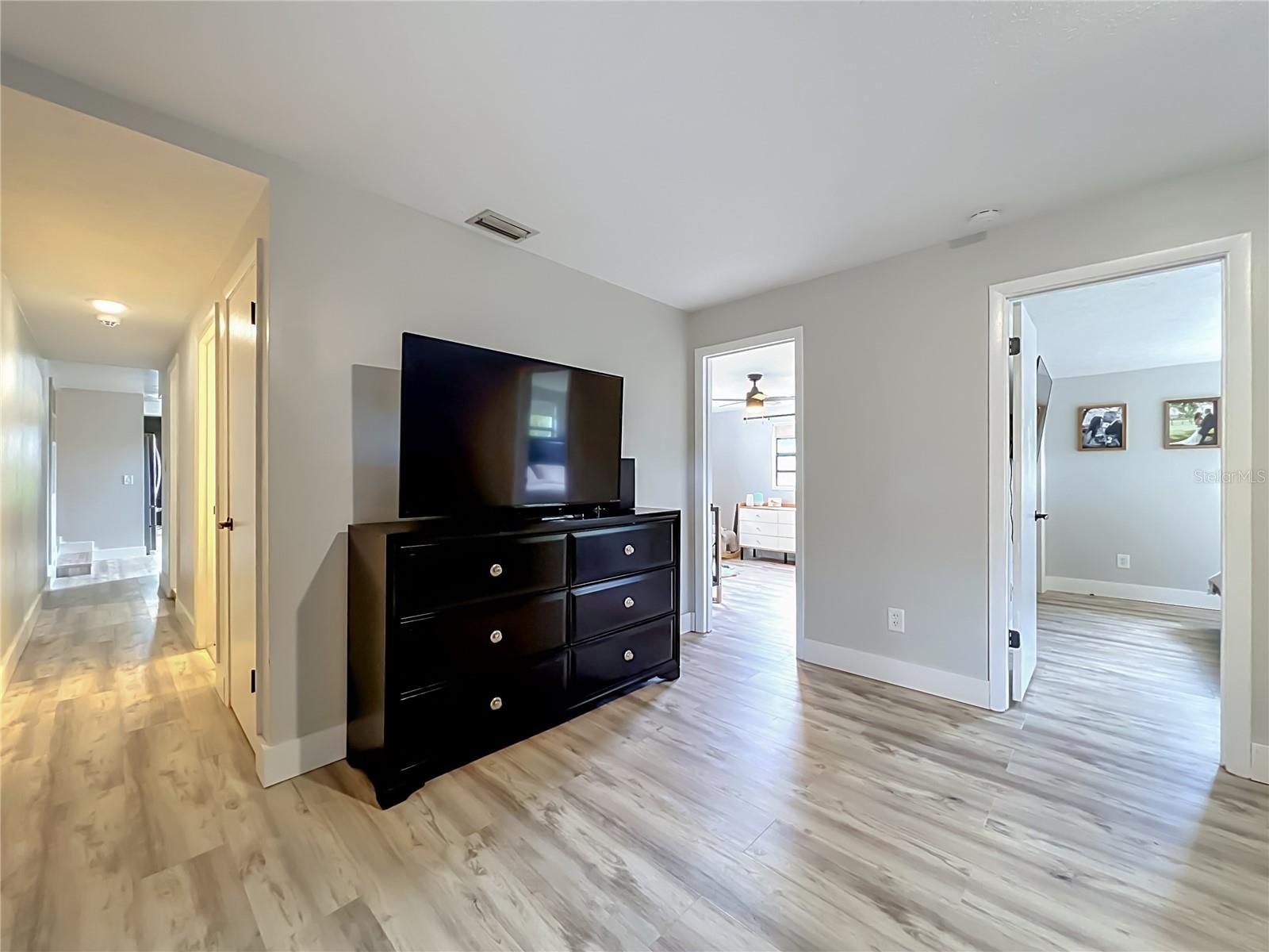 SUNLAND ESTATES - Residential