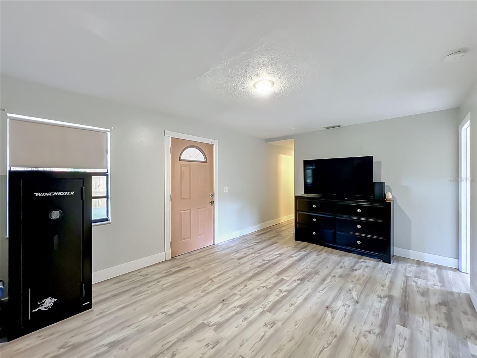 SUNLAND ESTATES - Residential