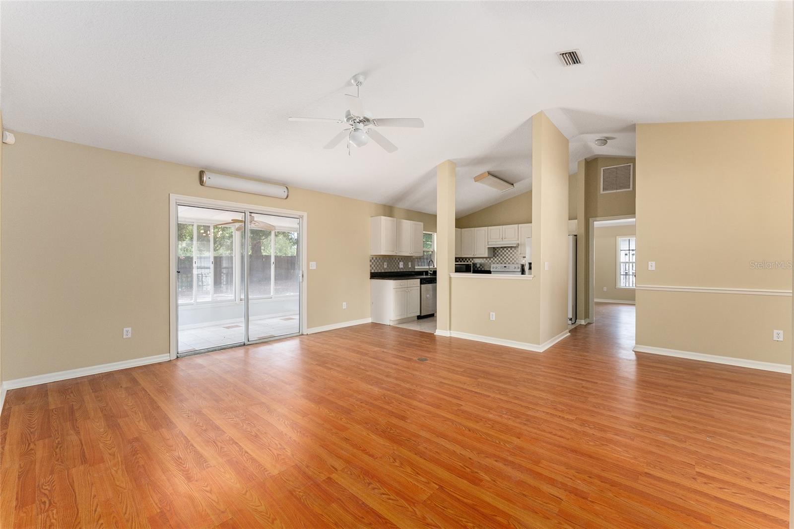 MENTONE CLUSTER PH 6 - Residential