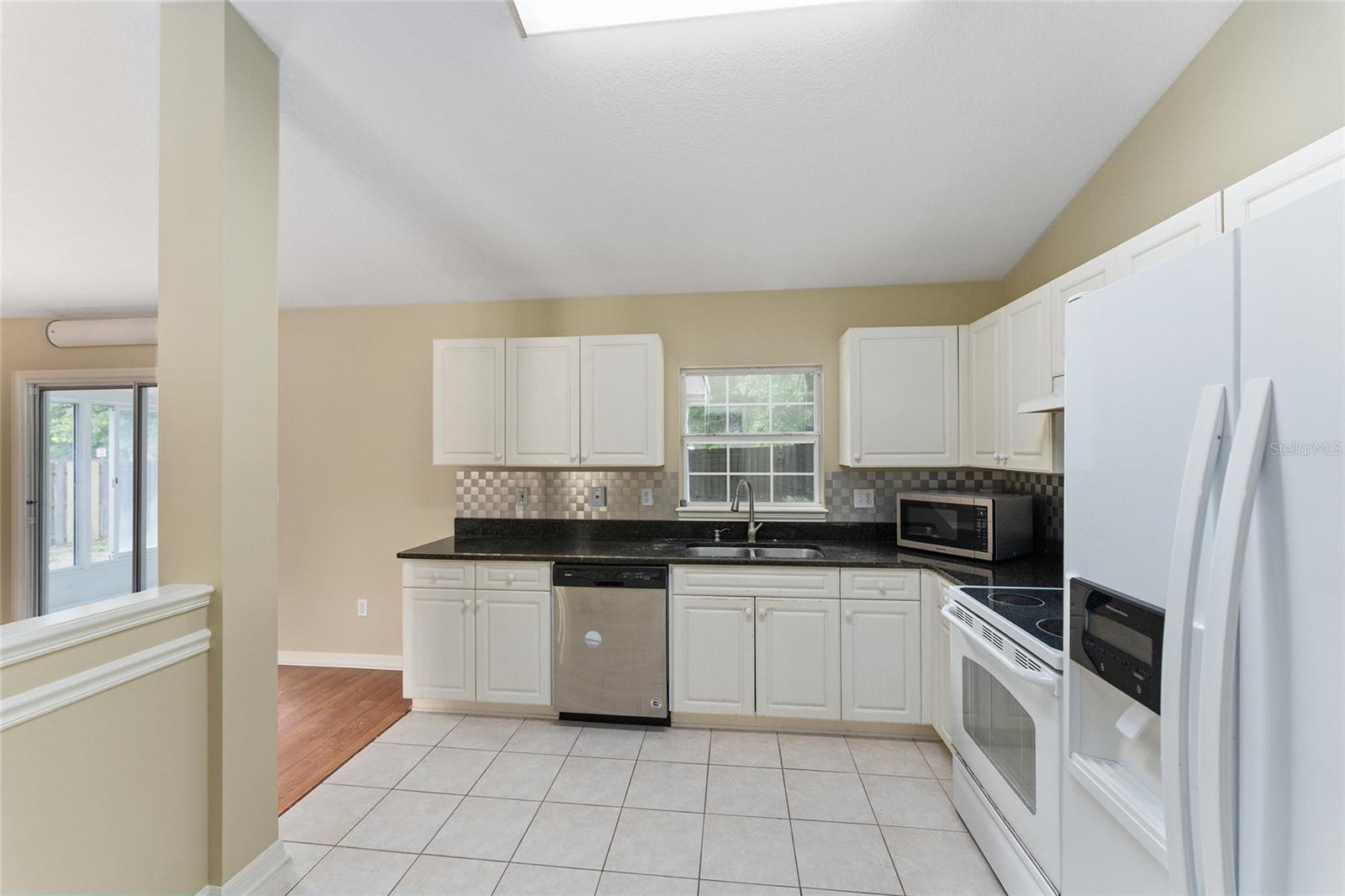 MENTONE CLUSTER PH 6 - Residential
