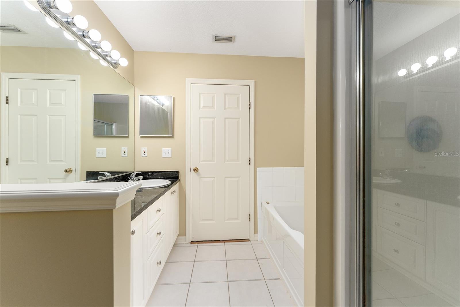 MENTONE CLUSTER PH 6 - Residential