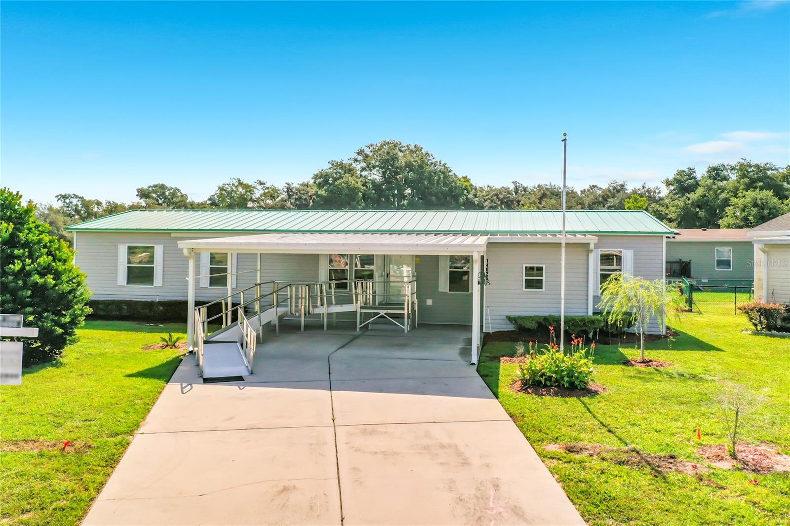 ASTATULA MEADOWS SUB - Residential