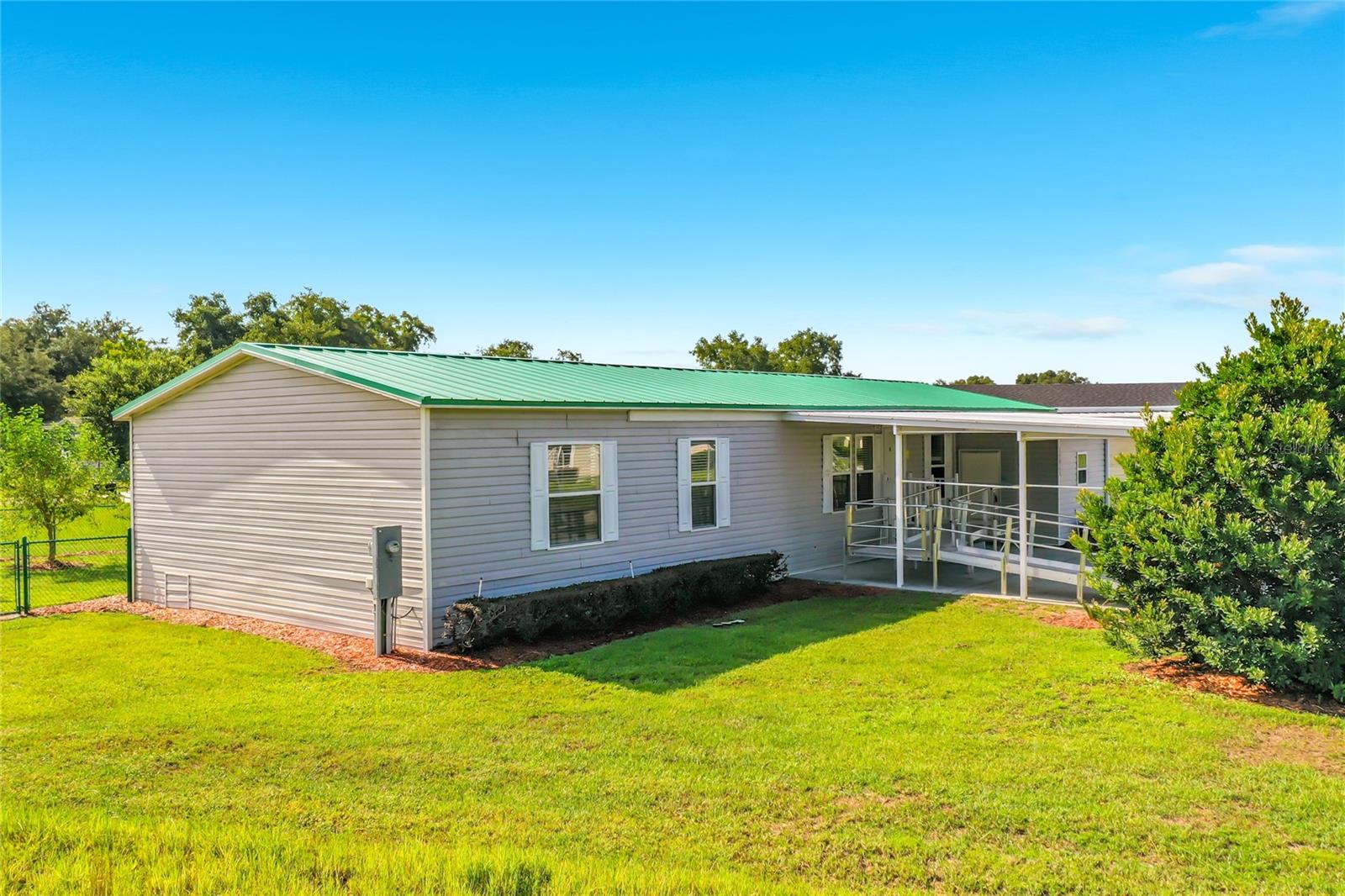 ASTATULA MEADOWS SUB - Residential