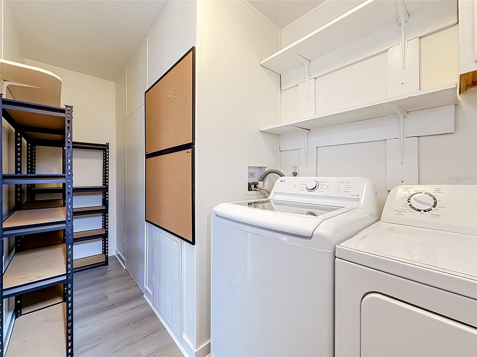 ASTATULA MEADOWS SUB - Residential