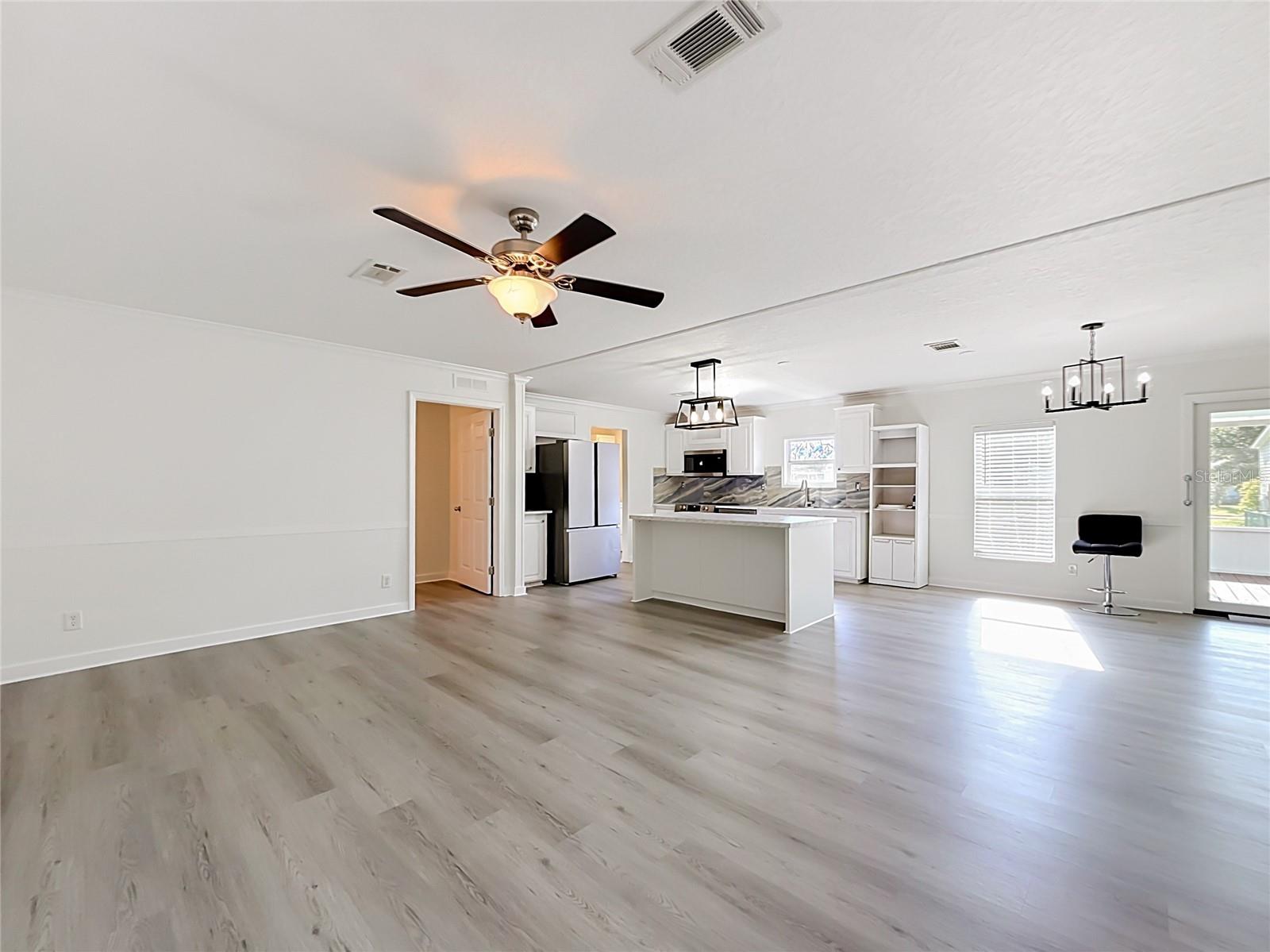ASTATULA MEADOWS SUB - Residential