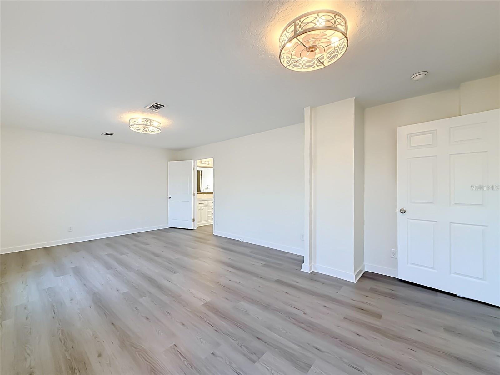 ASTATULA MEADOWS SUB - Residential