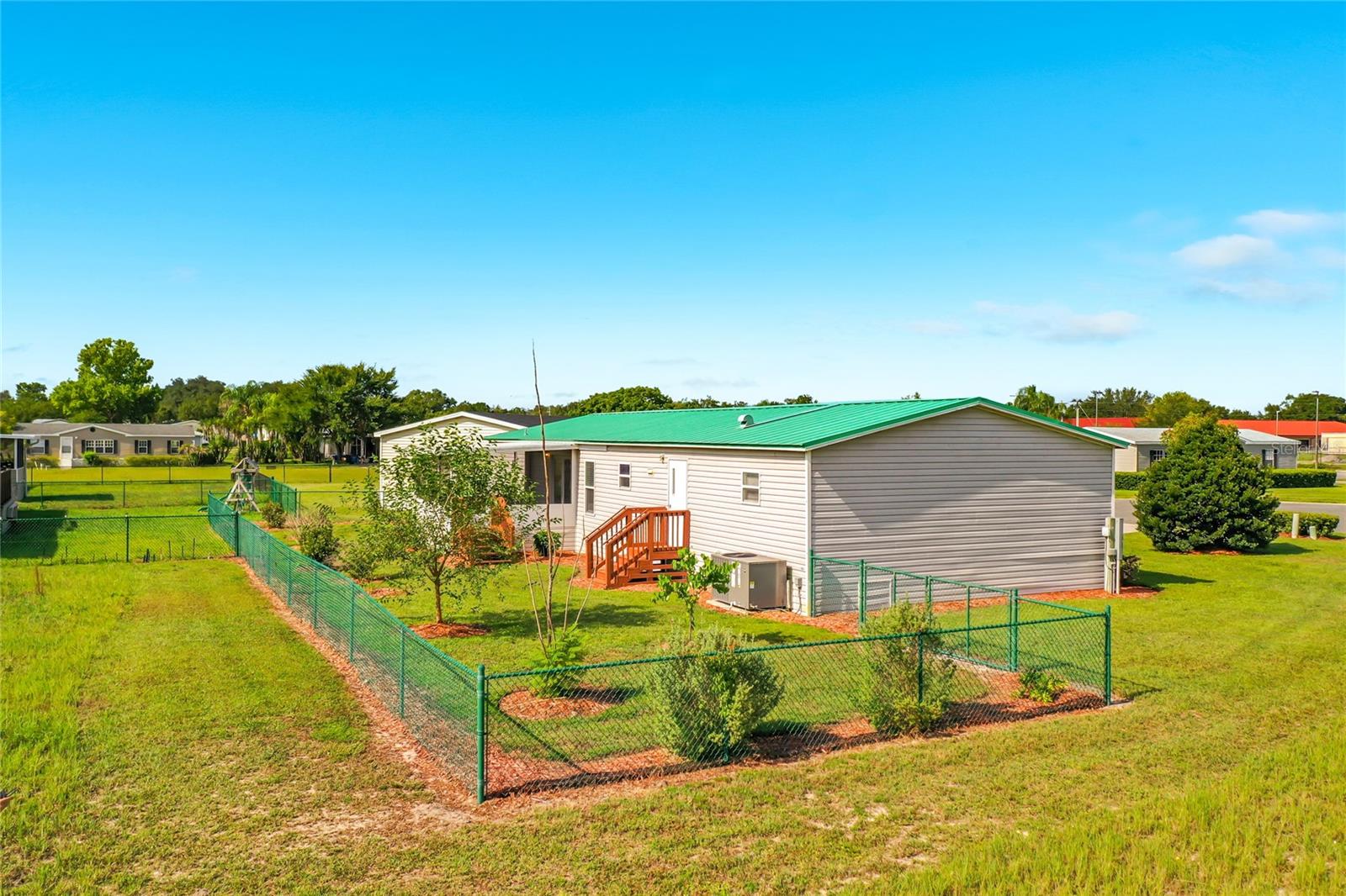 ASTATULA MEADOWS SUB - Residential