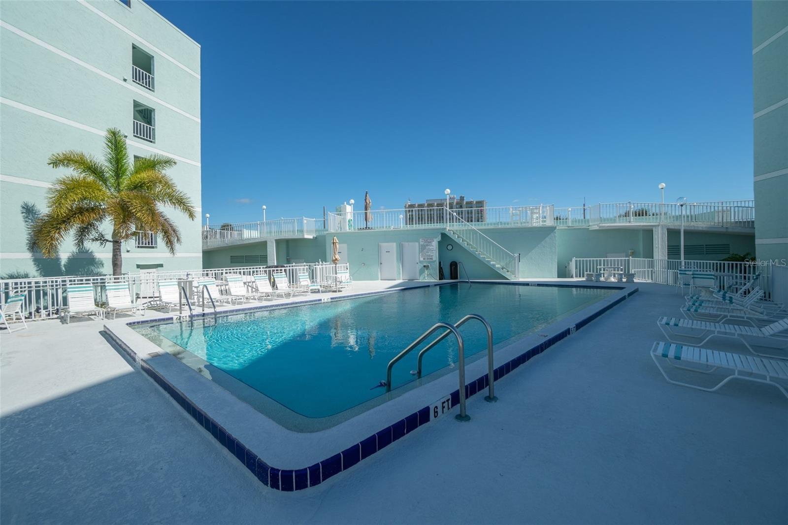 COMMODORE - Residential