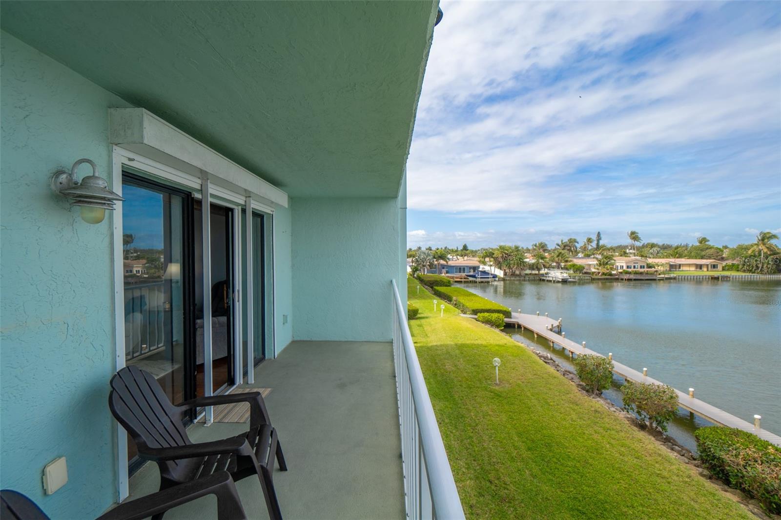 COMMODORE - Residential