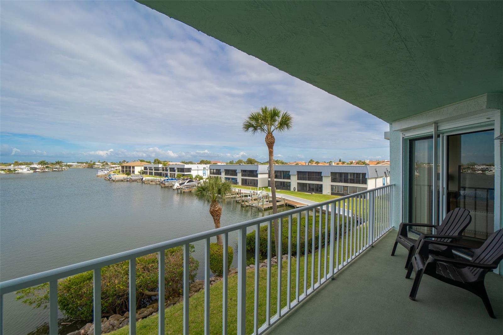 COMMODORE - Residential