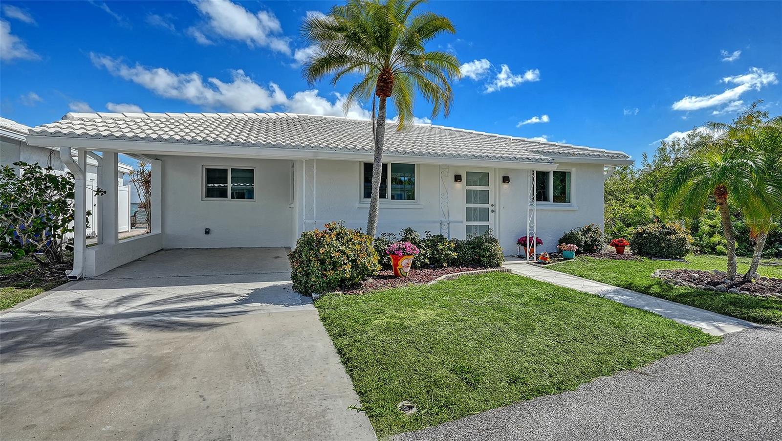 SPANISH MAIN YACHT CLUB CONDO - Residential
