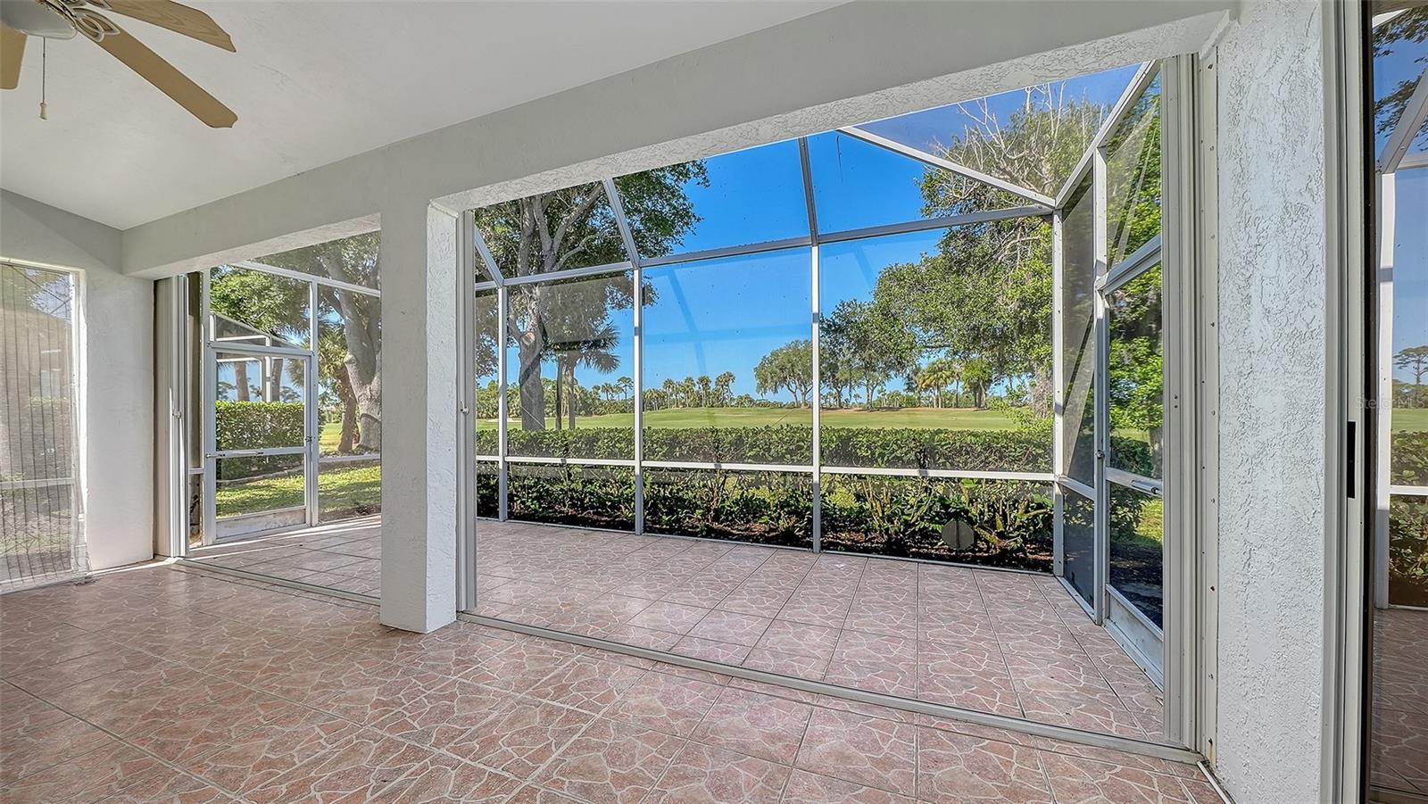 STONEYBROOK GOLF & COUNTRY CLUB - Residential