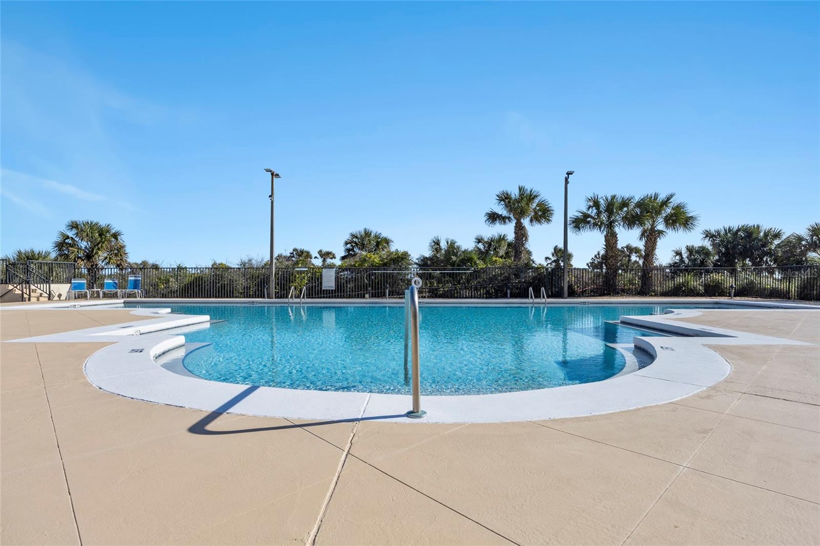 SURF CLUB BLDG I - Residential