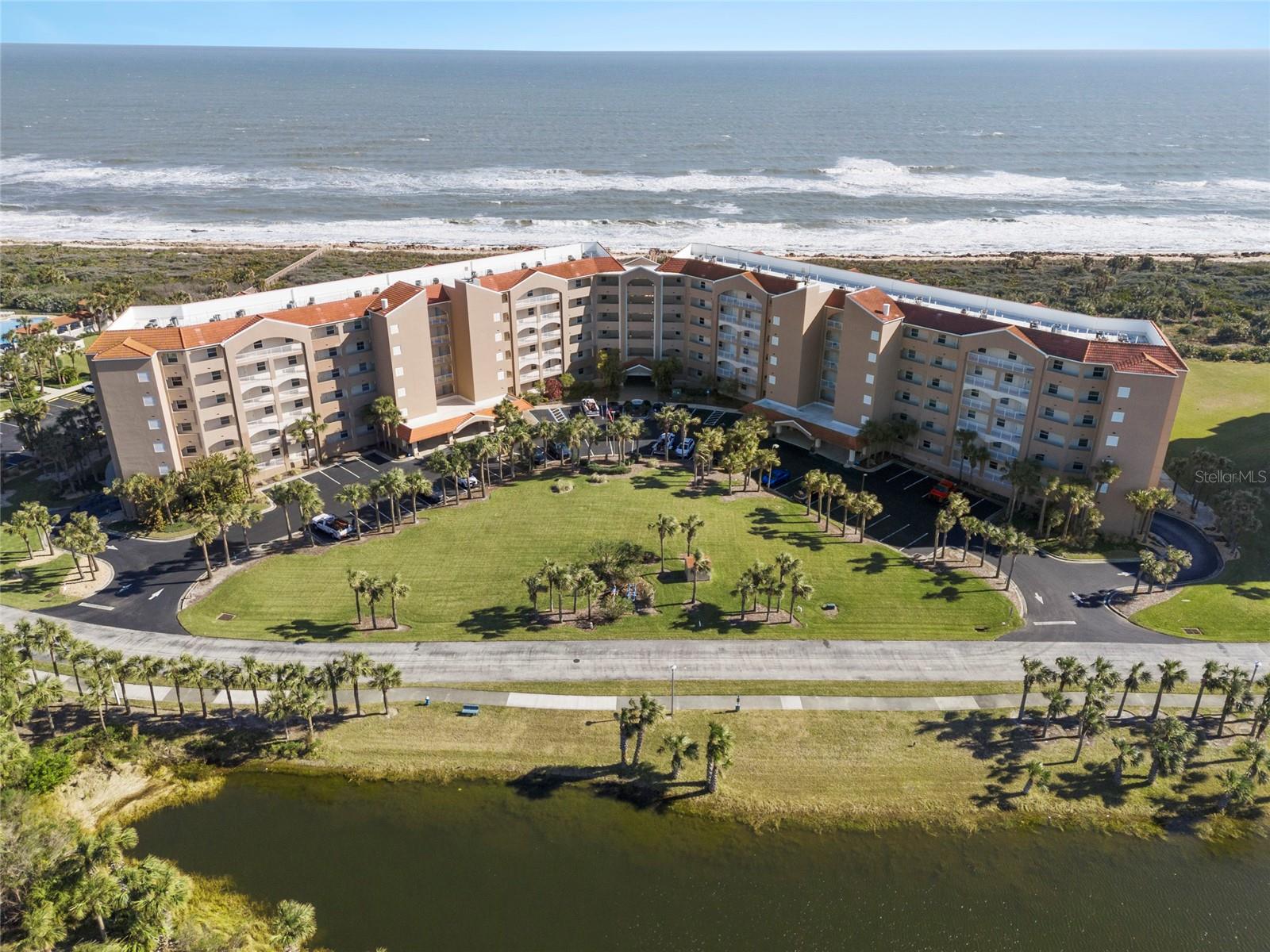SURF CLUB BLDG I - Residential