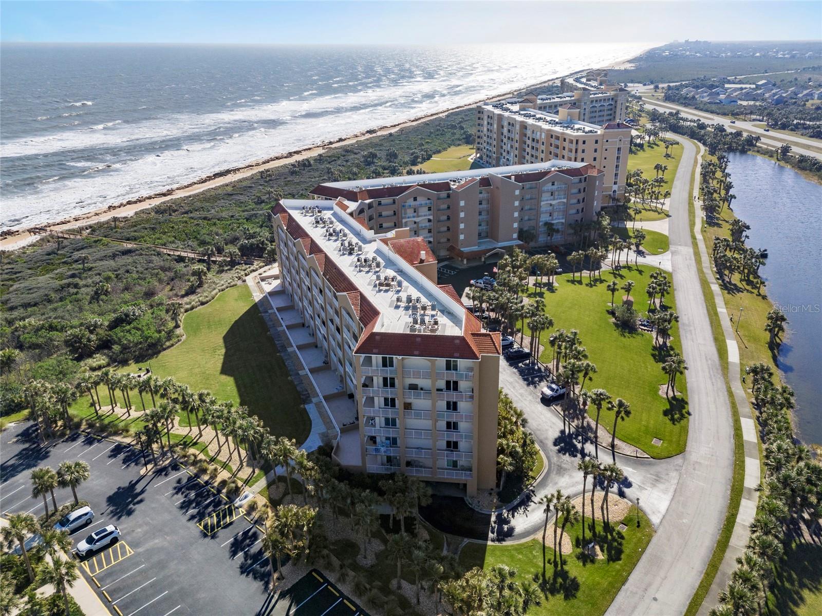 SURF CLUB BLDG I - Residential