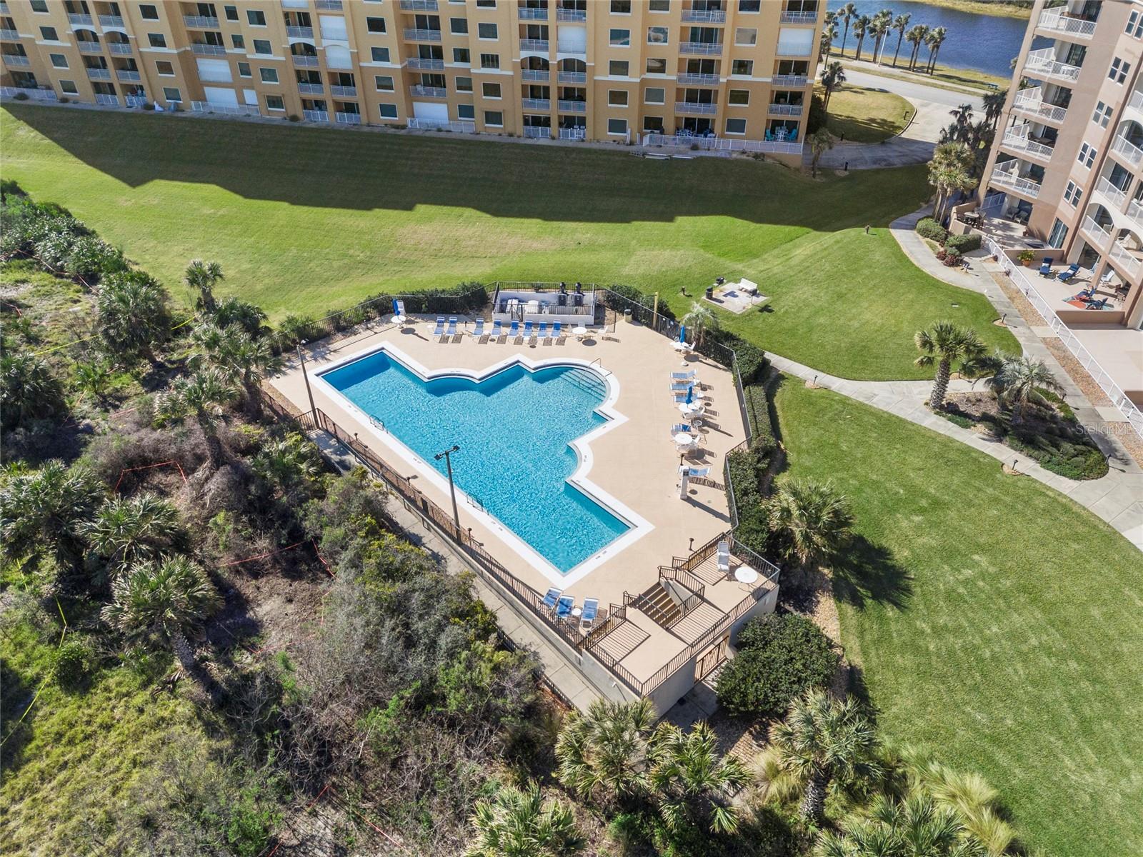 SURF CLUB BLDG I - Residential