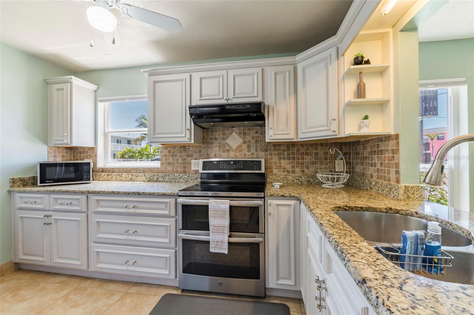 BEACH PLAZA CONDO - Residential