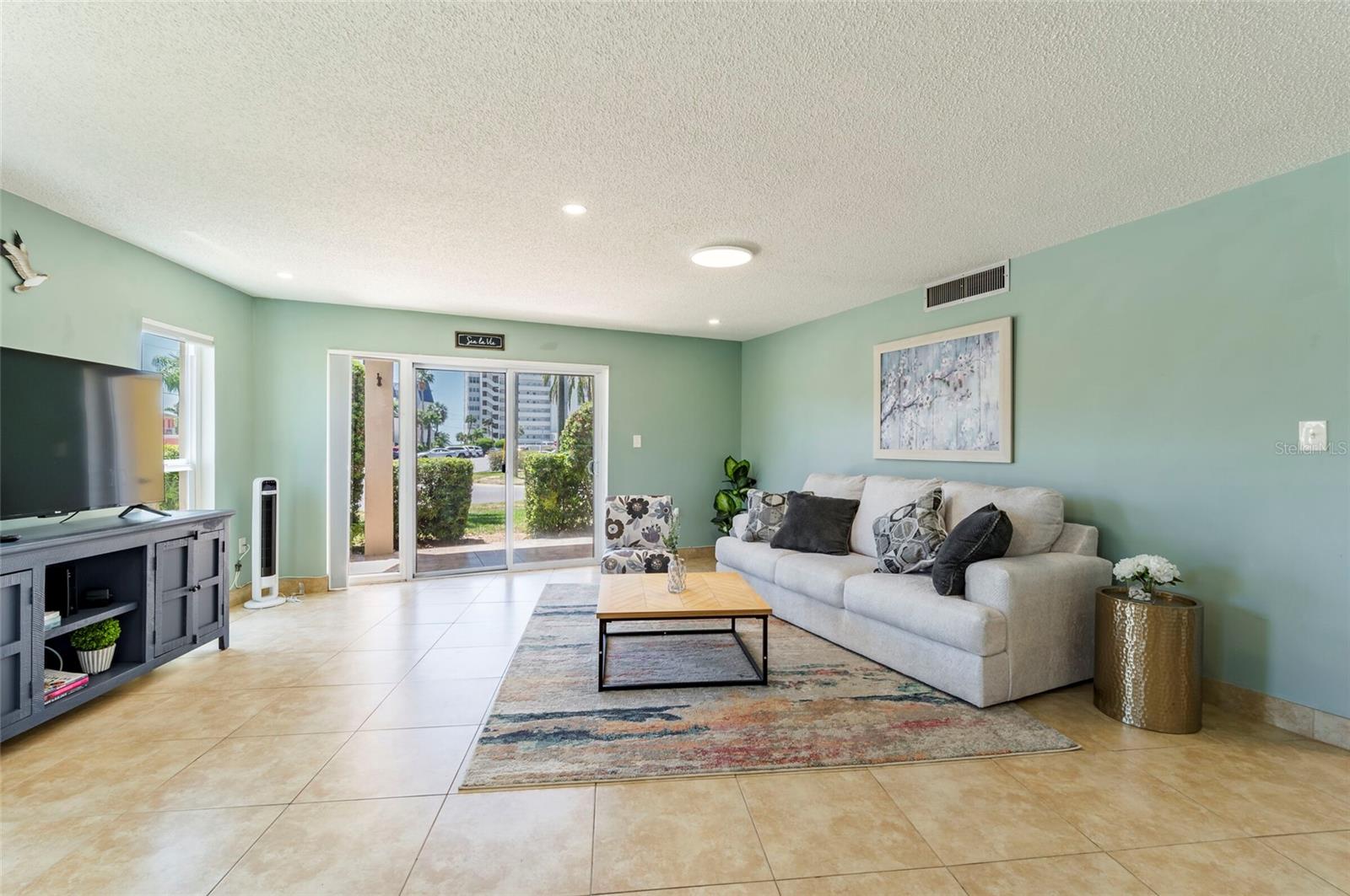BEACH PLAZA CONDO - Residential